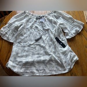 Ruffled sleeves shirt. Brand new with tags. Size Xl